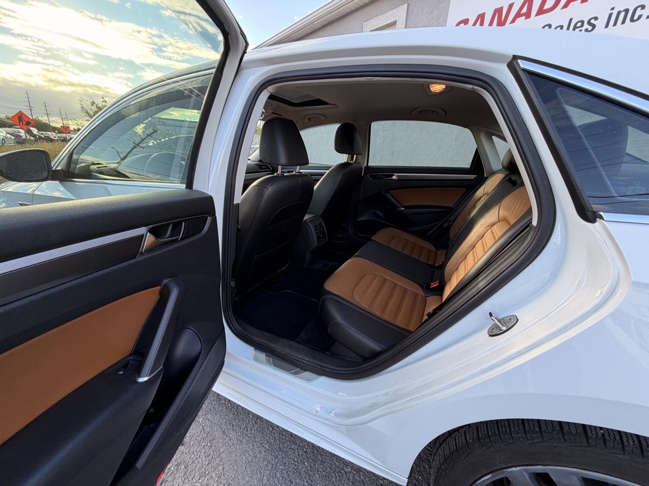 2018 Volkswagen Passat HIGHLINE Photo