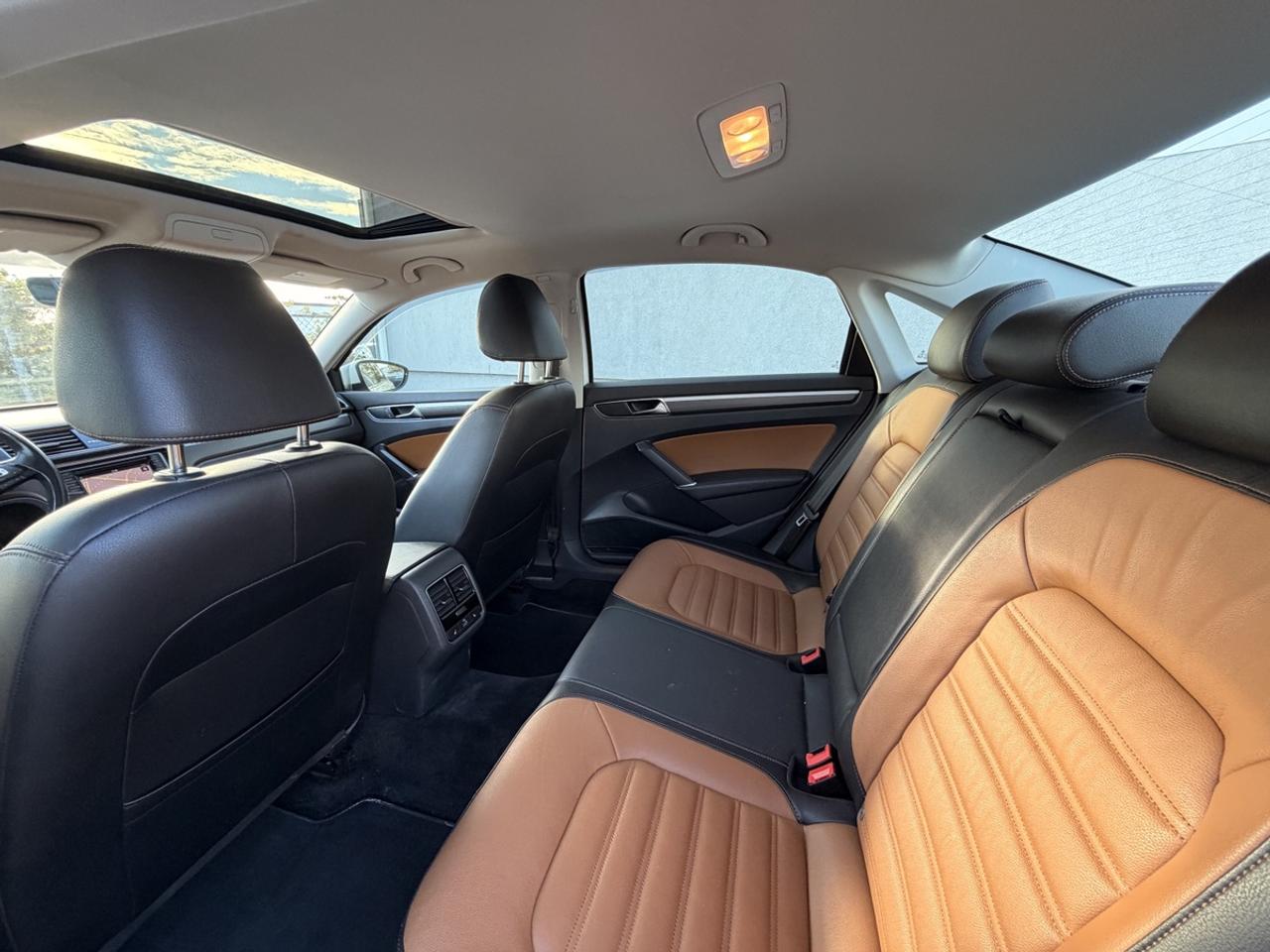 2018 Volkswagen Passat HIGHLINE Photo
