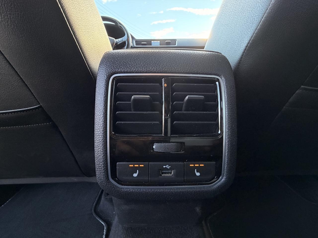 2018 Volkswagen Passat HIGHLINE Photo