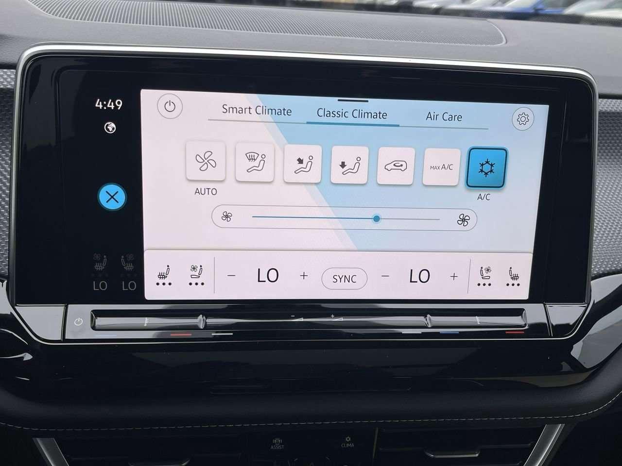 2026 Volkswagen Atlas Execline New Re-Designed 2026 Atlas  LIMITED INVENTORY  Heads-Up Display  Park Assist  21” Alloy Wheels Photo