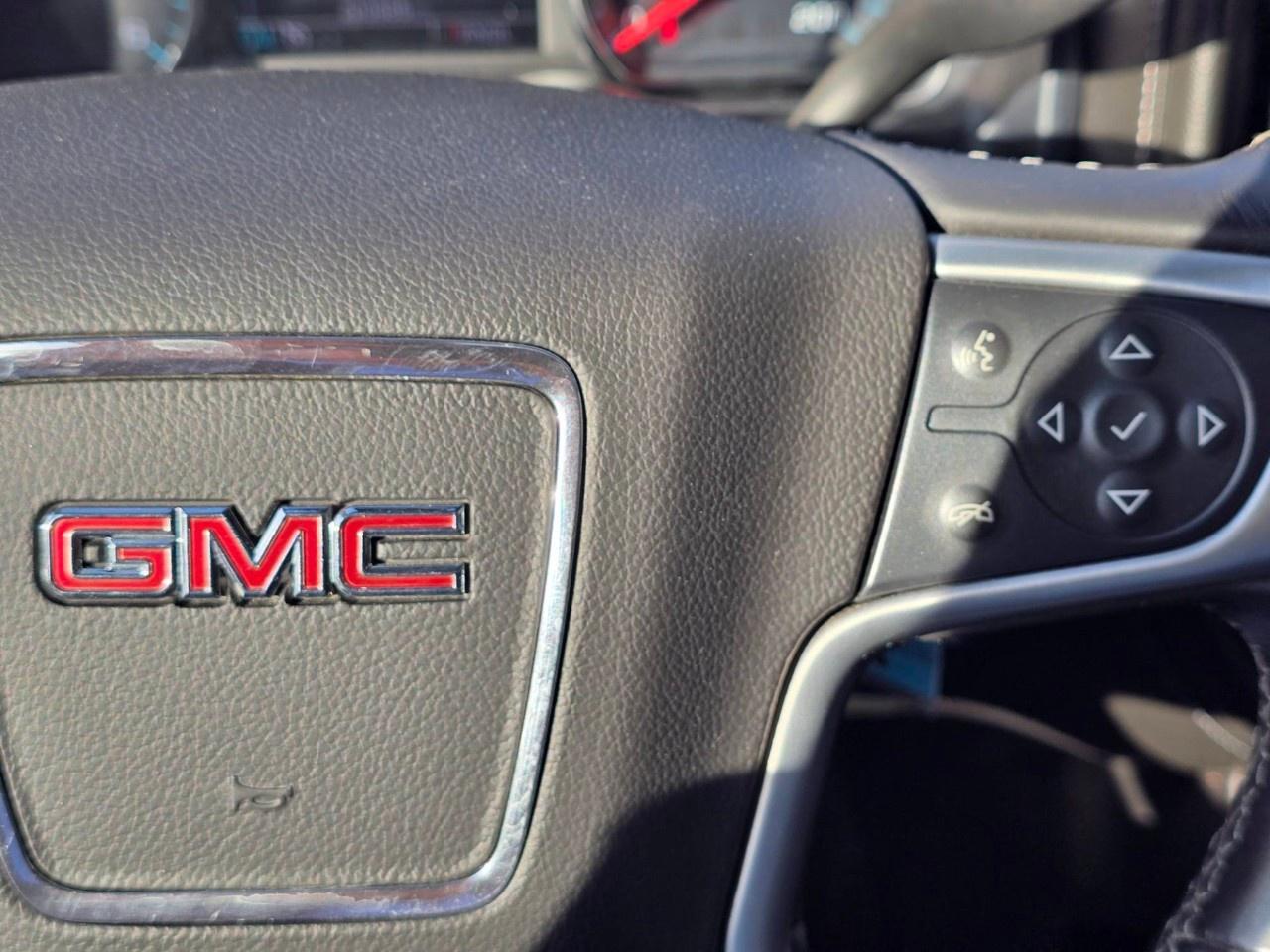 2017 GMC Sierra 1500 4WD CREW CAB SHORT BOX SLT Photo