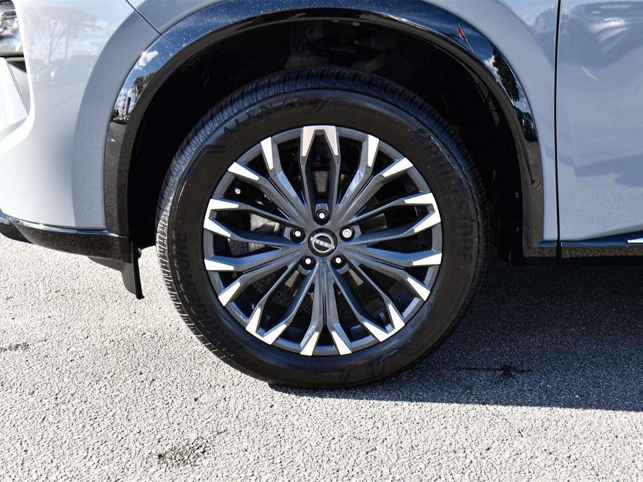 2026 Nissan Rogue Platinum Photo