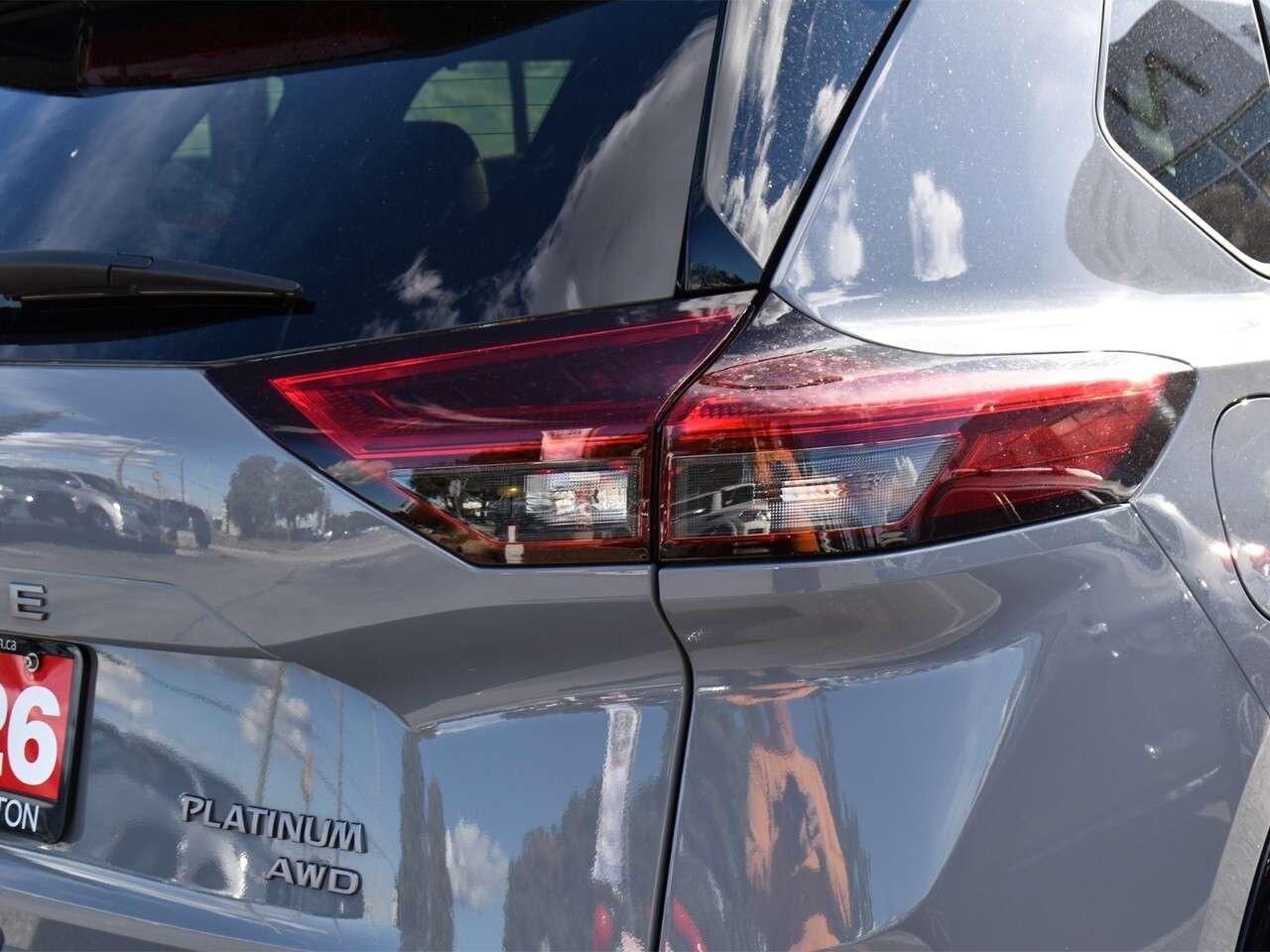 2026 Nissan Rogue Platinum Photo