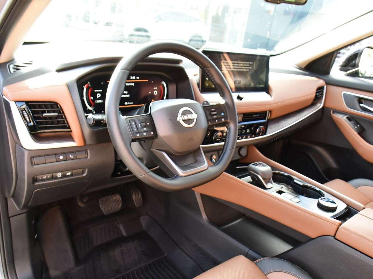 2026 Nissan Rogue Platinum Photo
