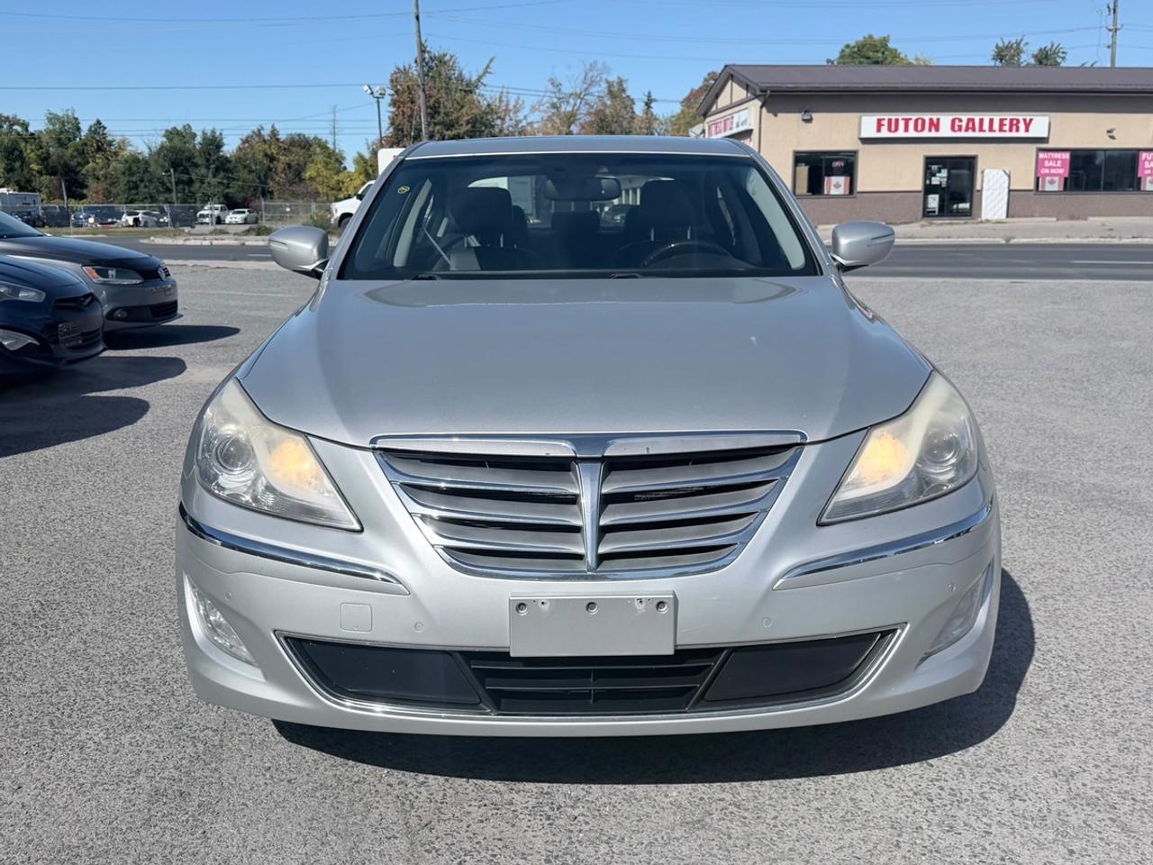 2012 Hyundai Genesis 4dr Sdn V6 w/Technology Pkg Photo