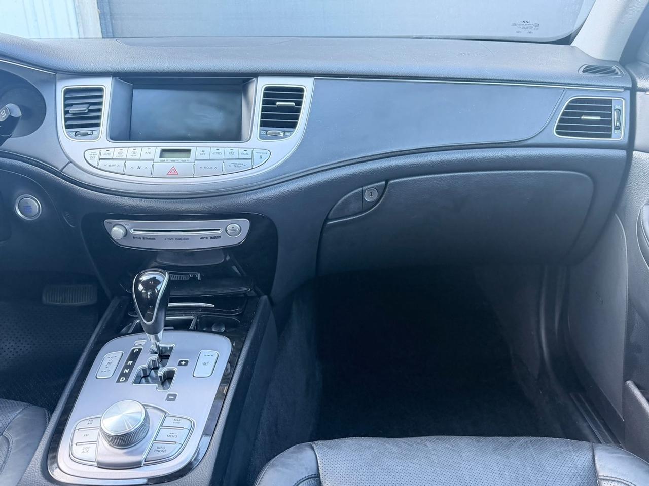 2012 Hyundai Genesis 4dr Sdn V6 w/Technology Pkg Photo
