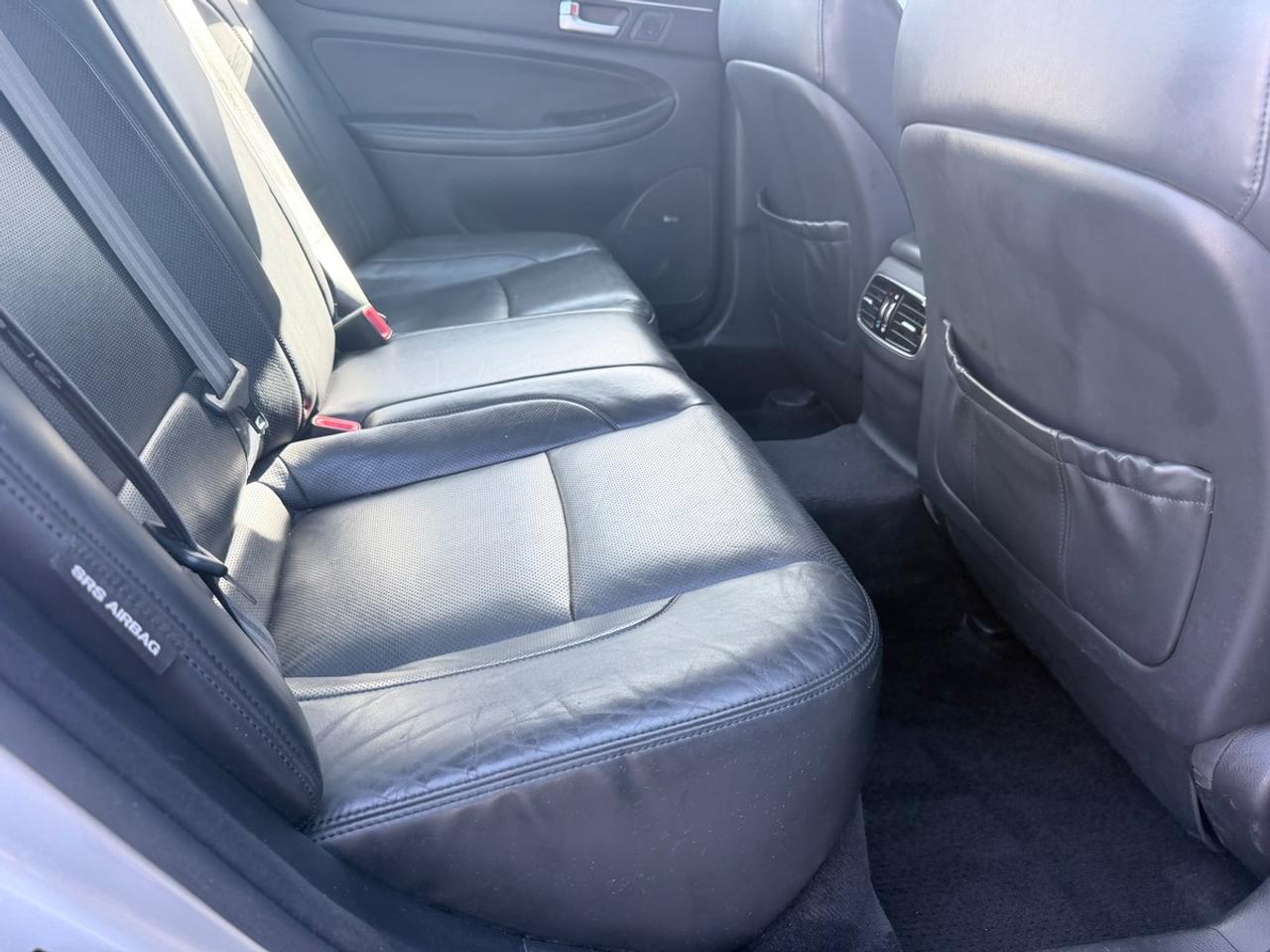 2012 Hyundai Genesis 4dr Sdn V6 w/Technology Pkg Photo