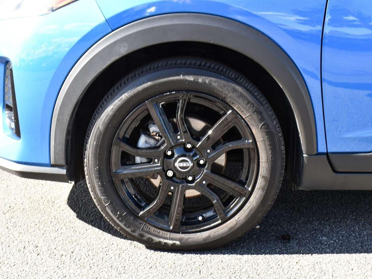 2023 Nissan Kicks SV Photo