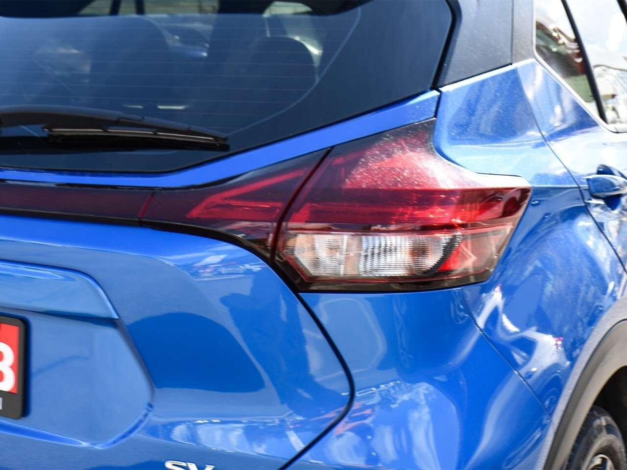 2023 Nissan Kicks SV Photo