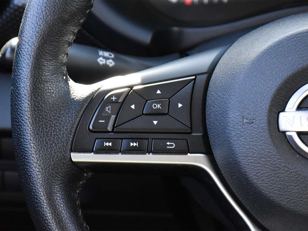 2023 Nissan Kicks SV Photo