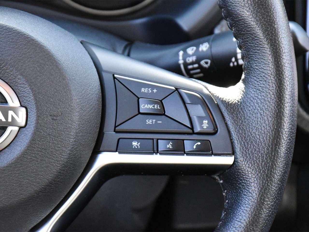 2023 Nissan Kicks SV Photo