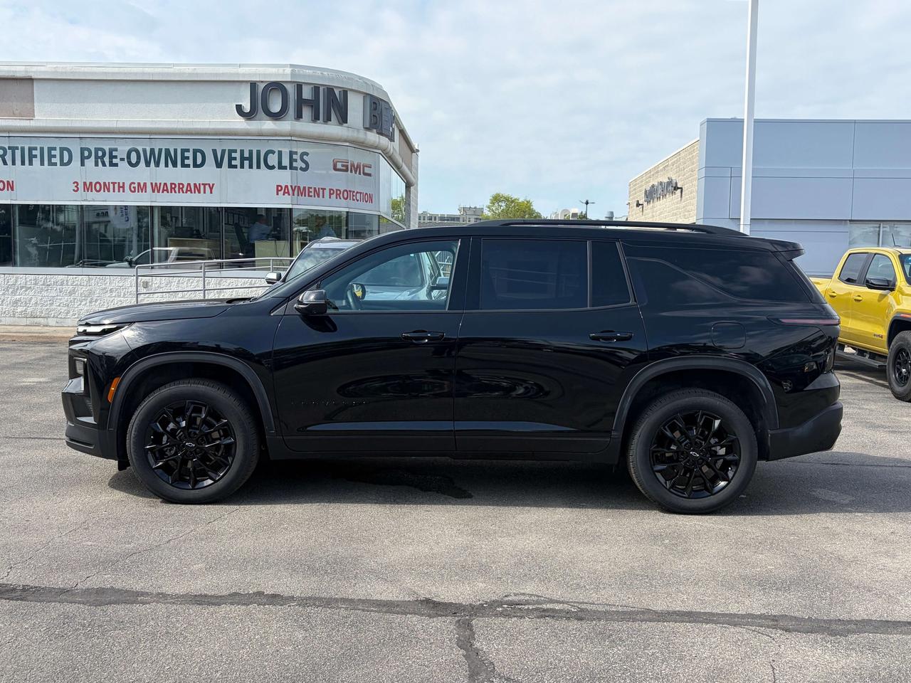 2026 Chevrolet Traverse LT Photo