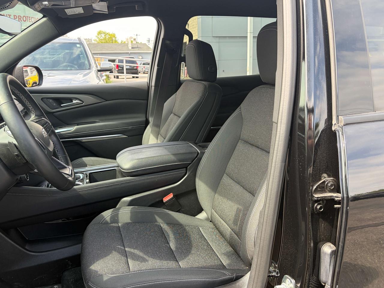 2026 Chevrolet Traverse LT Photo