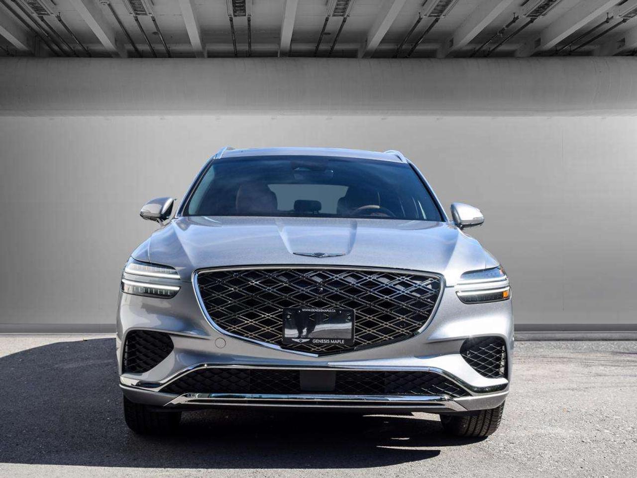 2027 Genesis GV70 2.5T Advanced Tech.Pkg AWD *Used Demonstrator* Photo2
