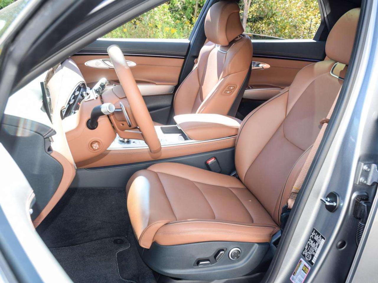 2027 Genesis GV70 2.5T Advanced Tech.Pkg AWD *Used Demonstrator* Photo