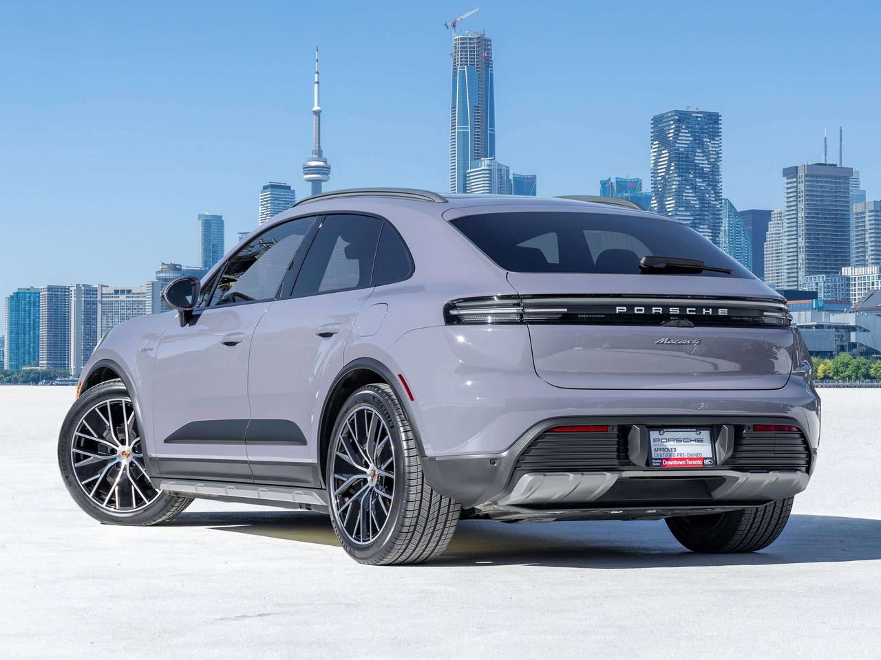 2025 Porsche Macan 21" Macan Design Wheel   No Luxury Tax   CERTIFIED Photo