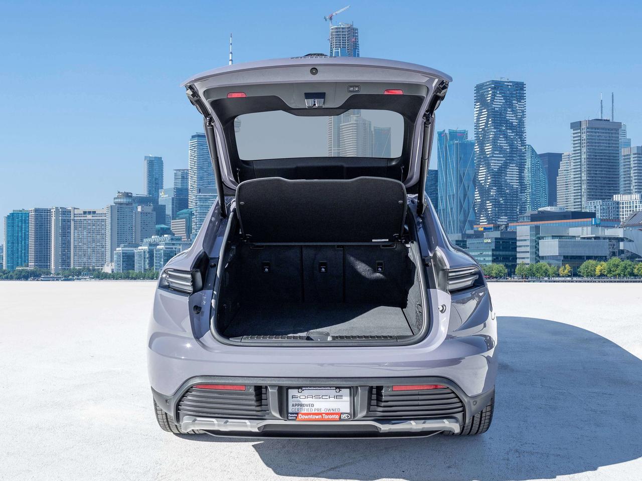 2025 Porsche Macan 21" Macan Design Wheel   No Luxury Tax   CERTIFIED Photo
