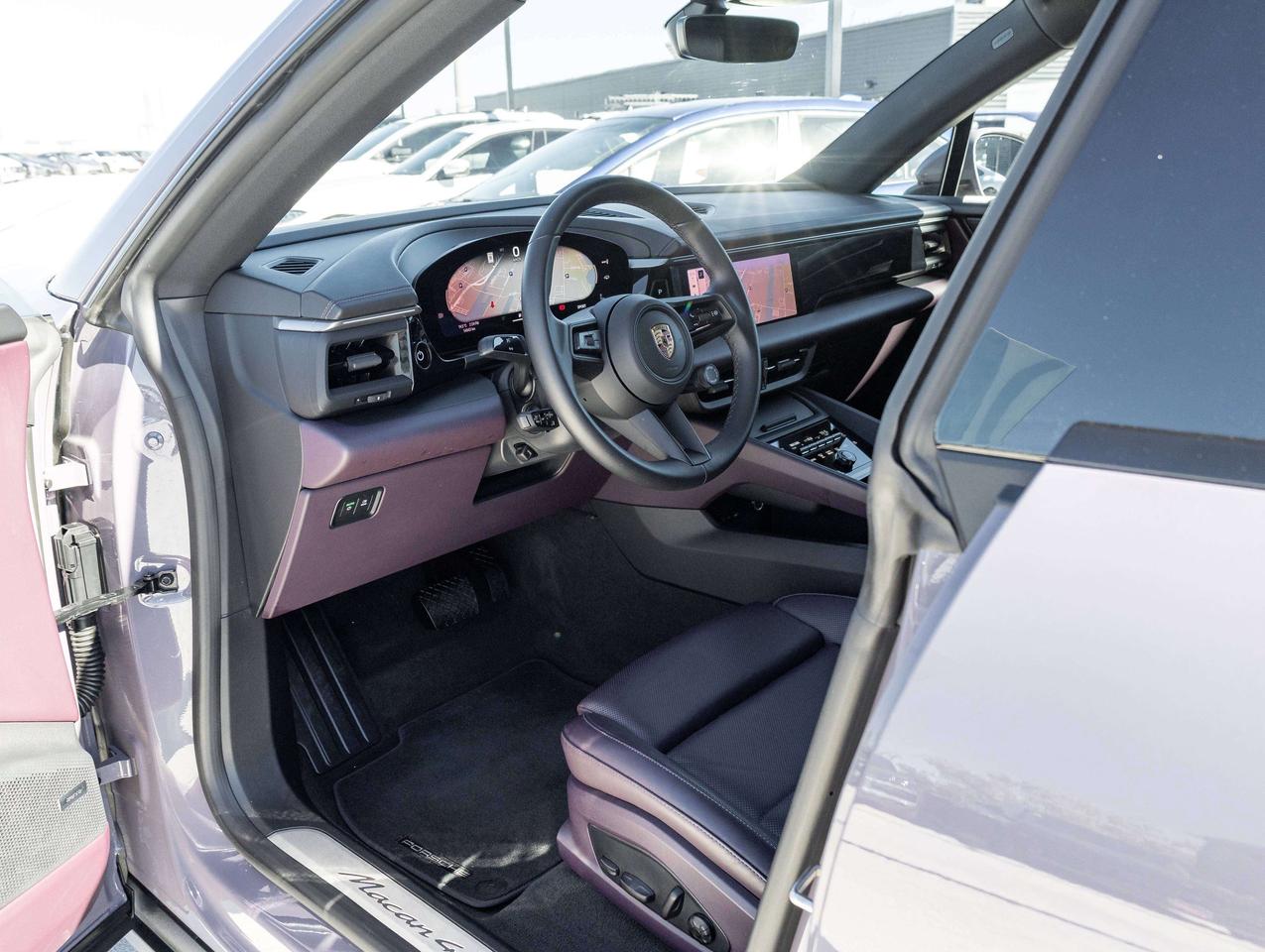 2025 Porsche Macan 21" Macan Design Wheel   No Luxury Tax   CERTIFIED Photo