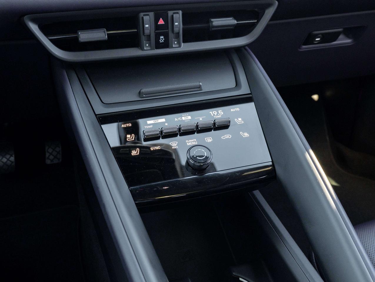 2025 Porsche Macan 21" Macan Design Wheel   No Luxury Tax   CERTIFIED Photo