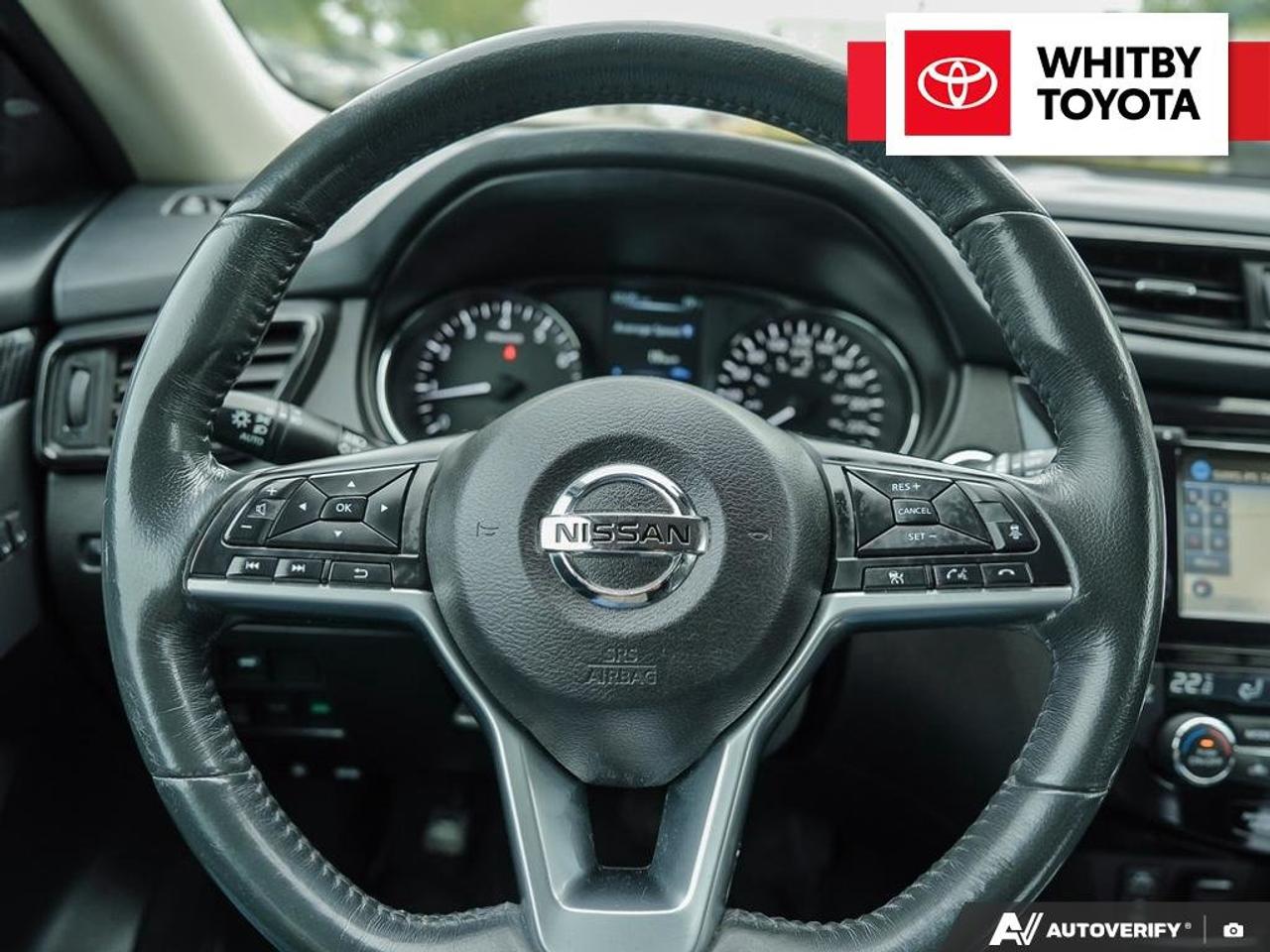 2017 Nissan Rogue SL Platinum 2.5L Photo