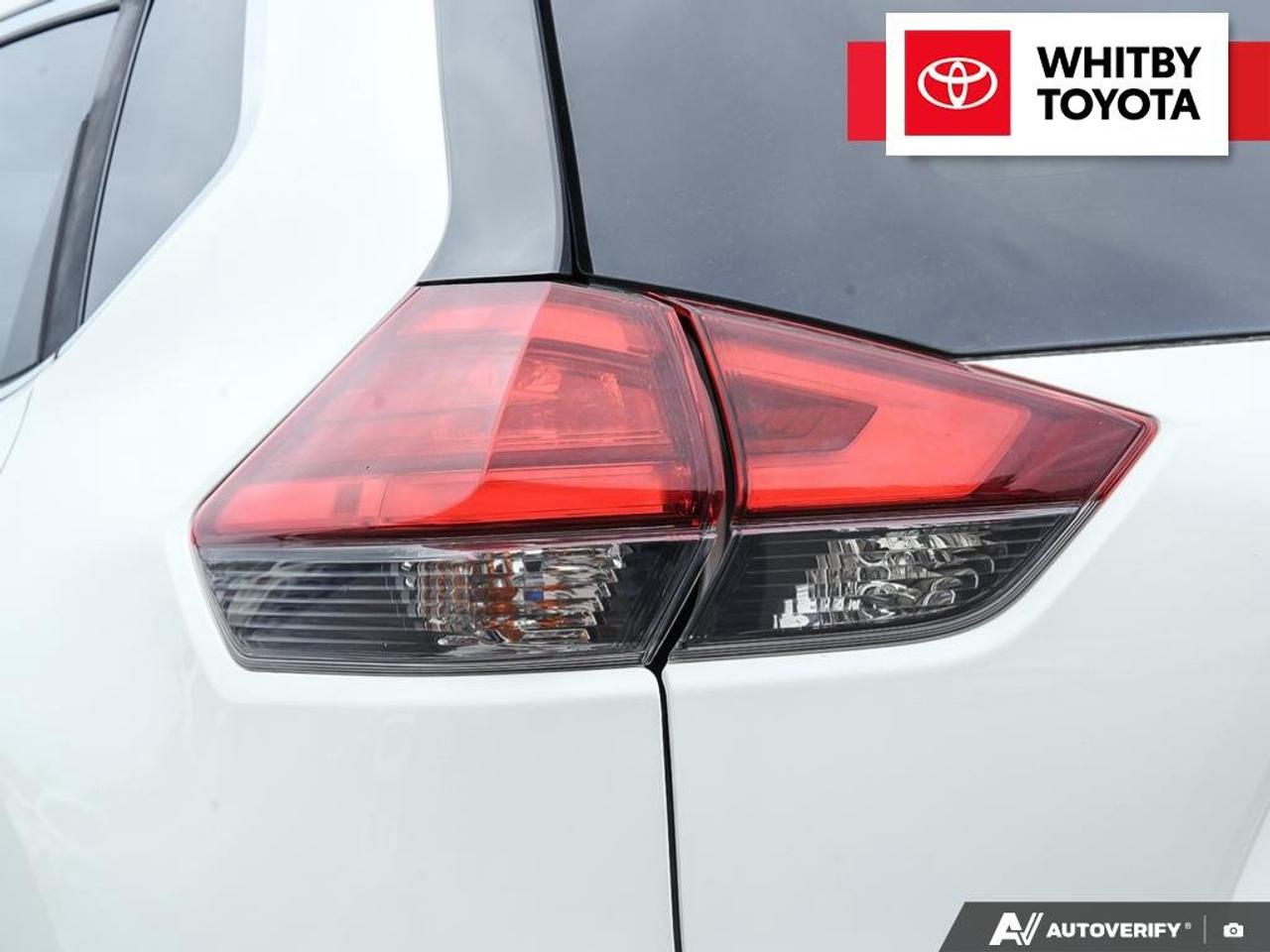 2017 Nissan Rogue SL Platinum 2.5L Photo