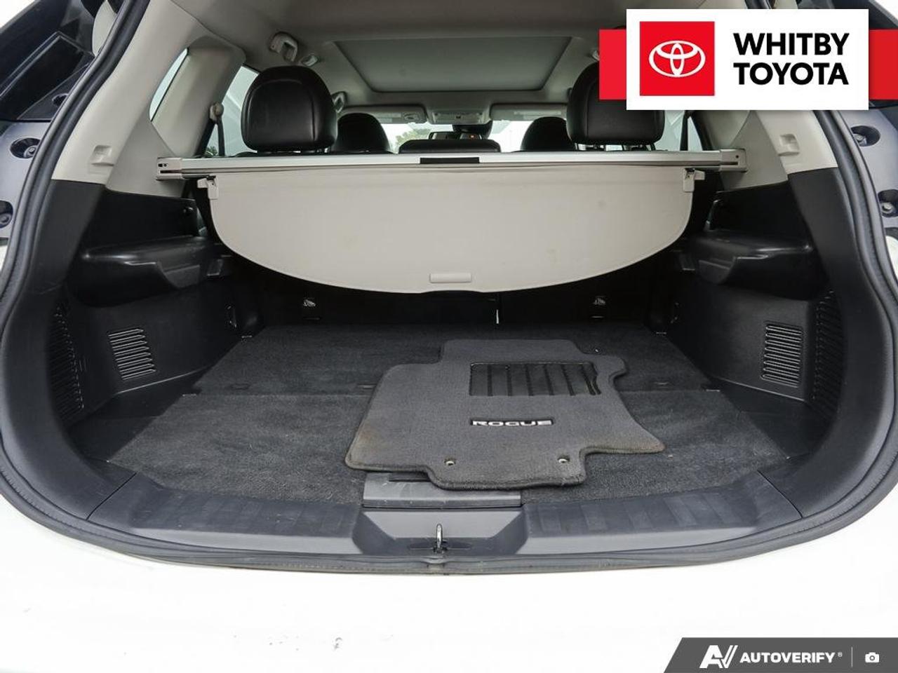 2017 Nissan Rogue SL Platinum 2.5L Photo