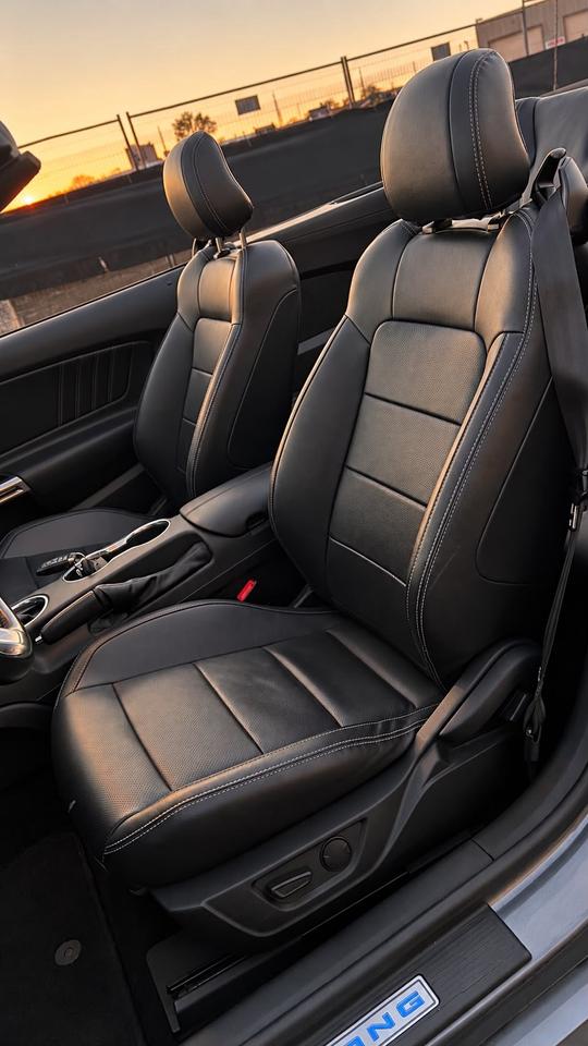 2021 Ford Mustang EcoBoost Premium | Convertible | Alloys | Heated s Photo