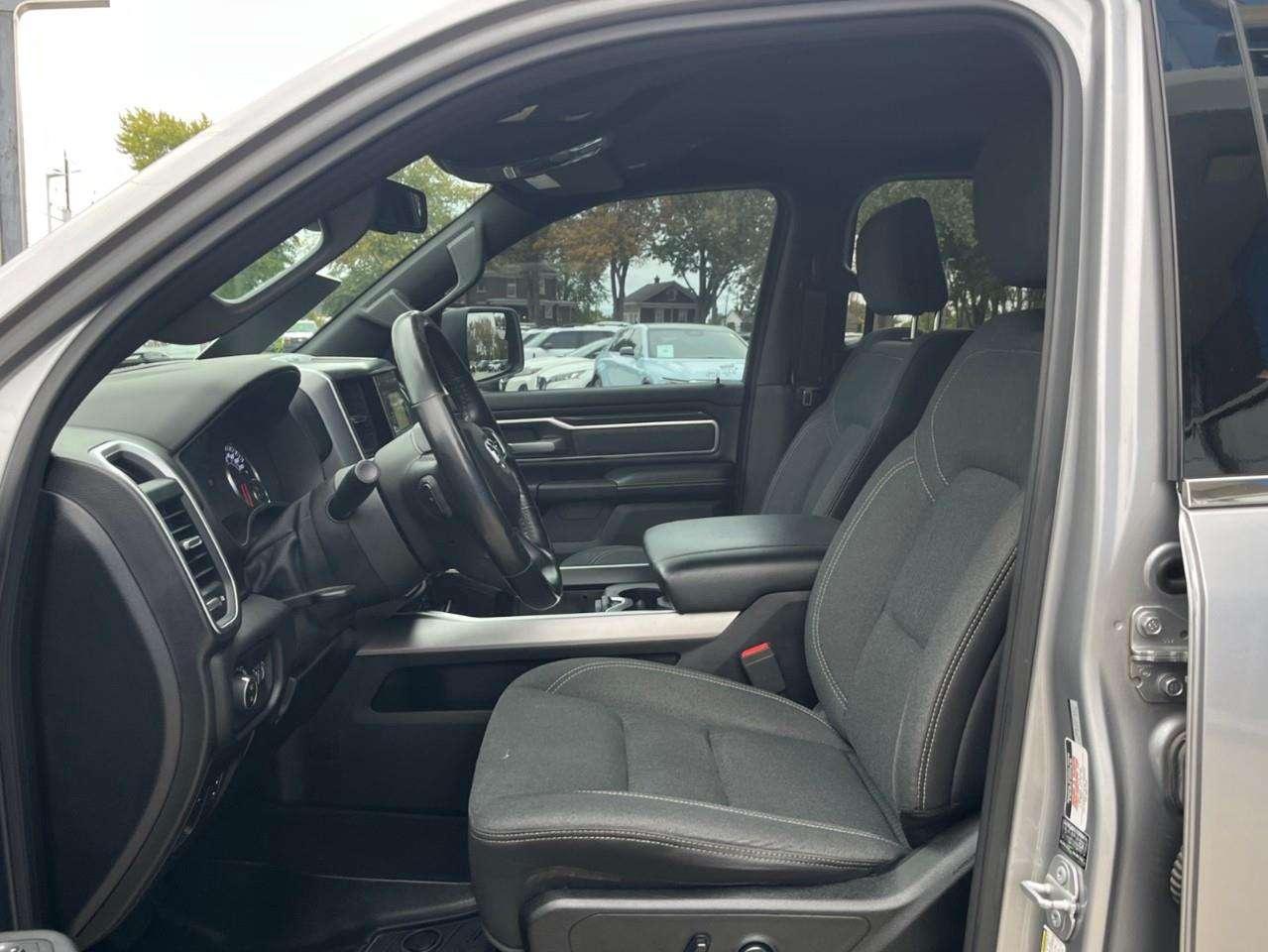 2019 RAM 1500 BIG HORN/LONE STAR CLEAN LOCAL TRADE Photo