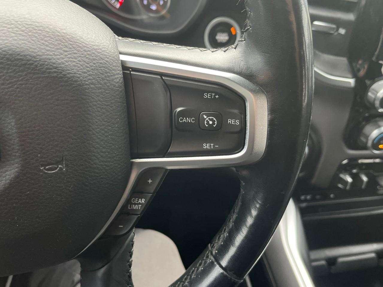2019 RAM 1500 BIG HORN/LONE STAR CLEAN LOCAL TRADE Photo