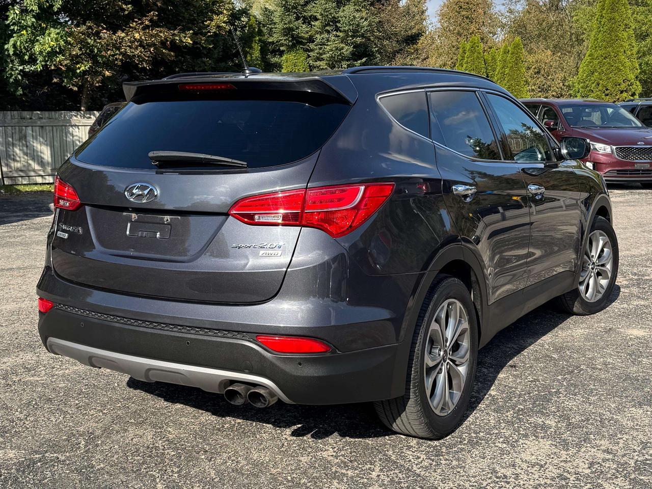 2015 Hyundai Santa Fe LIMITED Photo
