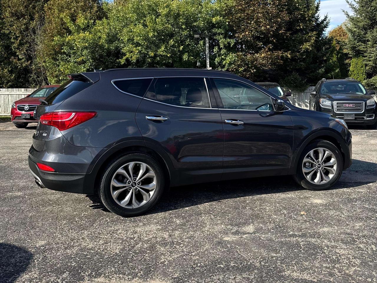 2015 Hyundai Santa Fe LIMITED Photo