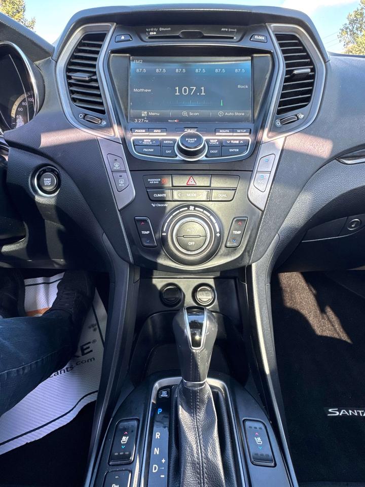 2015 Hyundai Santa Fe LIMITED Photo