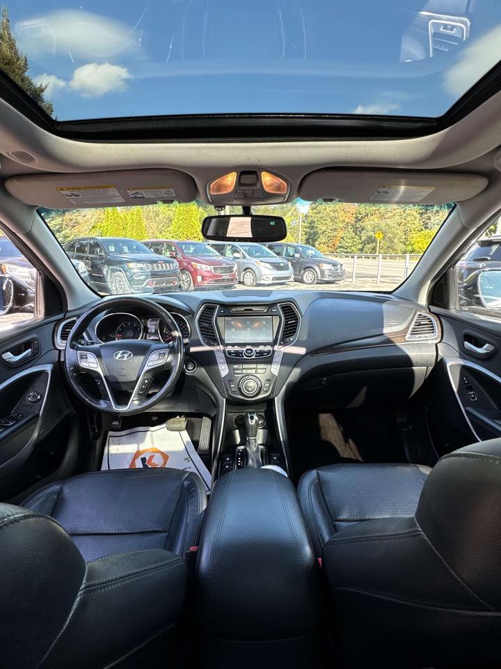 2015 Hyundai Santa Fe LIMITED Photo
