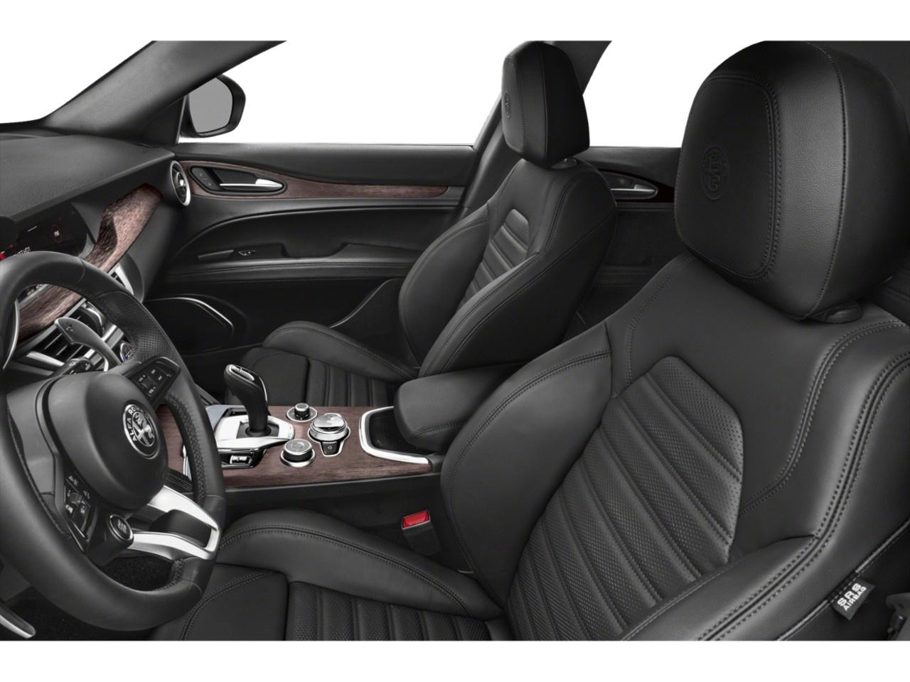 2022 Alfa Romeo Stelvio Sprint AWD Photo
