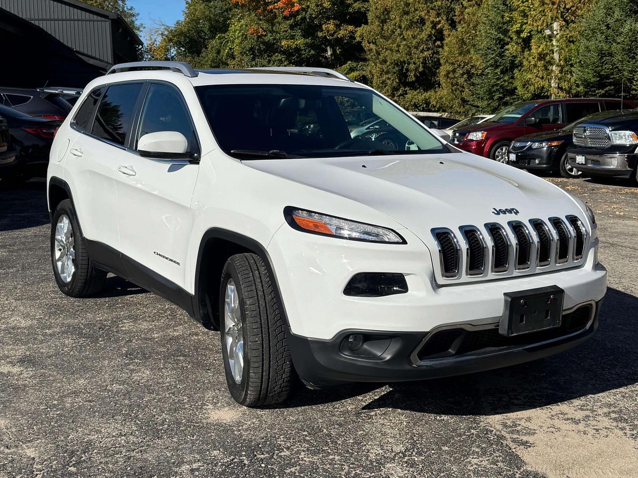 2016 Jeep Cherokee Limited Photo2