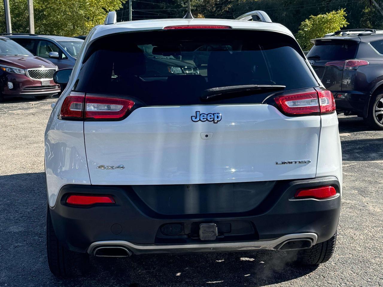 2016 Jeep Cherokee Limited Photo
