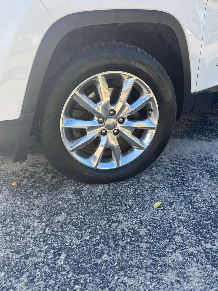 2016 Jeep Cherokee Limited Photo