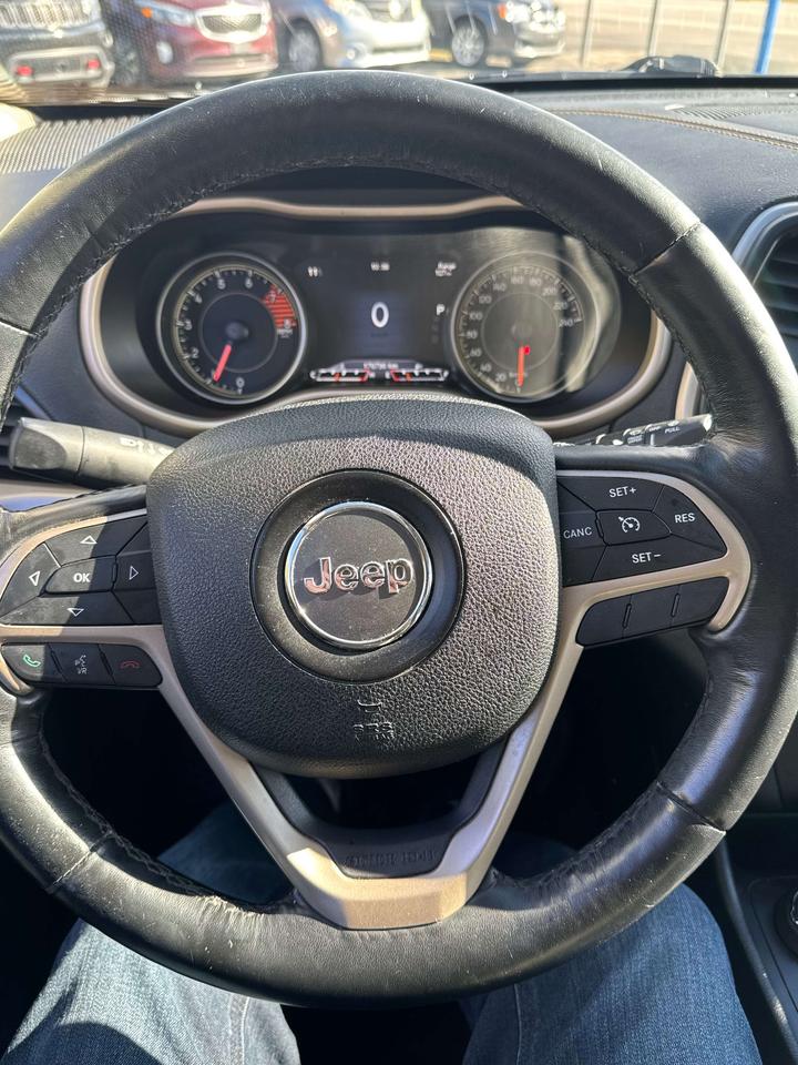2016 Jeep Cherokee Limited Photo