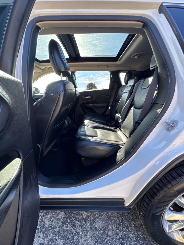 2016 Jeep Cherokee Limited Photo