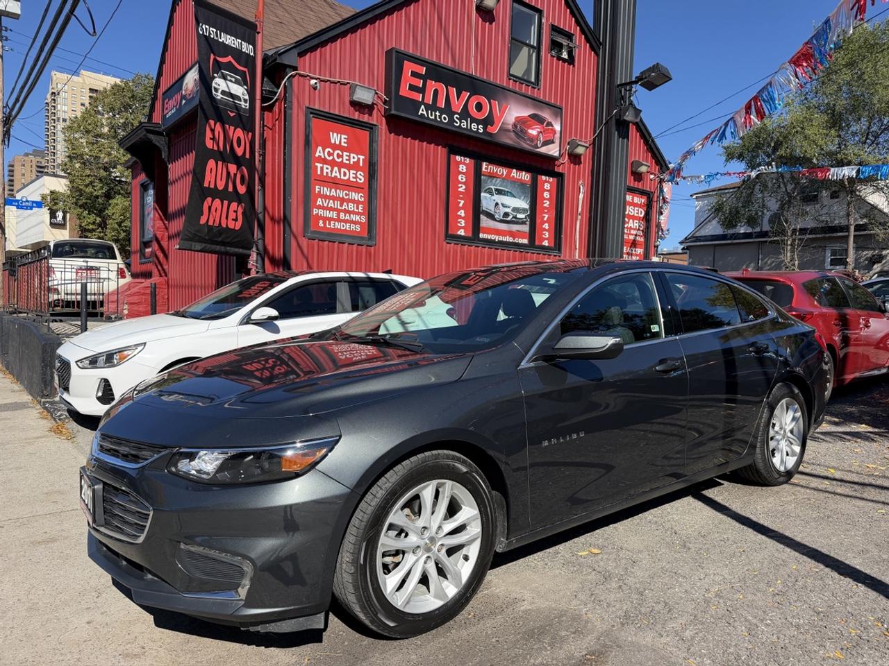 2017 Chevrolet Malibu LT Photo0