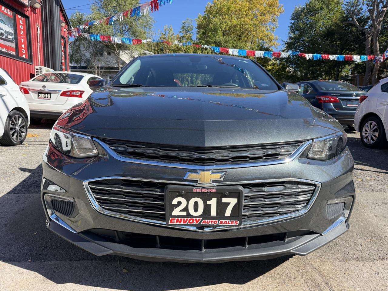 2017 Chevrolet Malibu LT Photo5