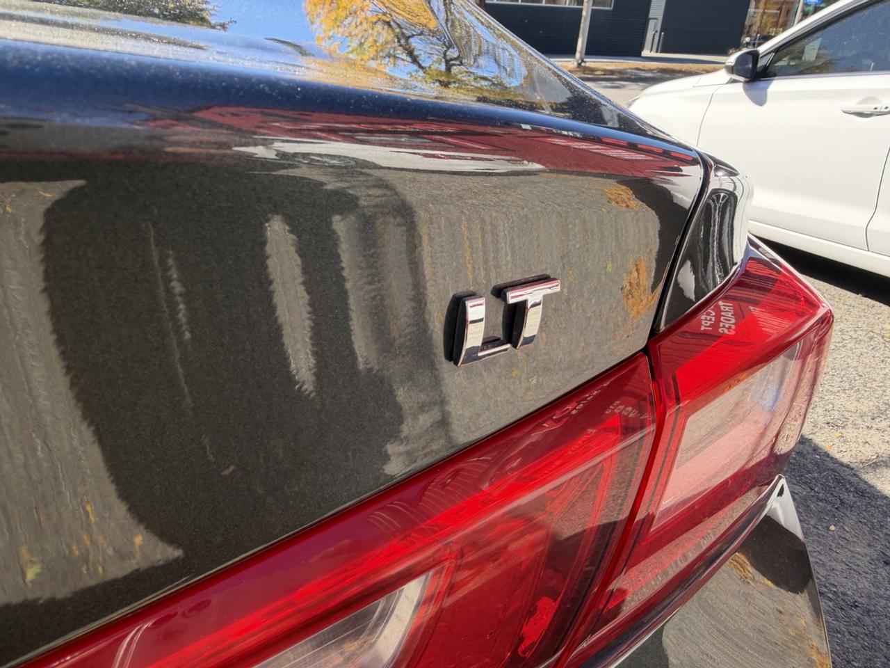 2017 Chevrolet Malibu LT Photo