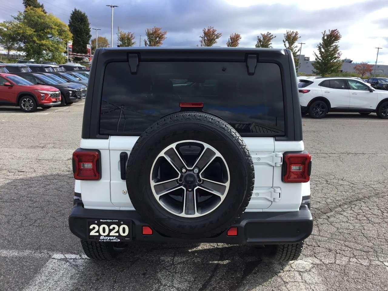 2020 Jeep Wrangler SAHARA 4X4 Photo