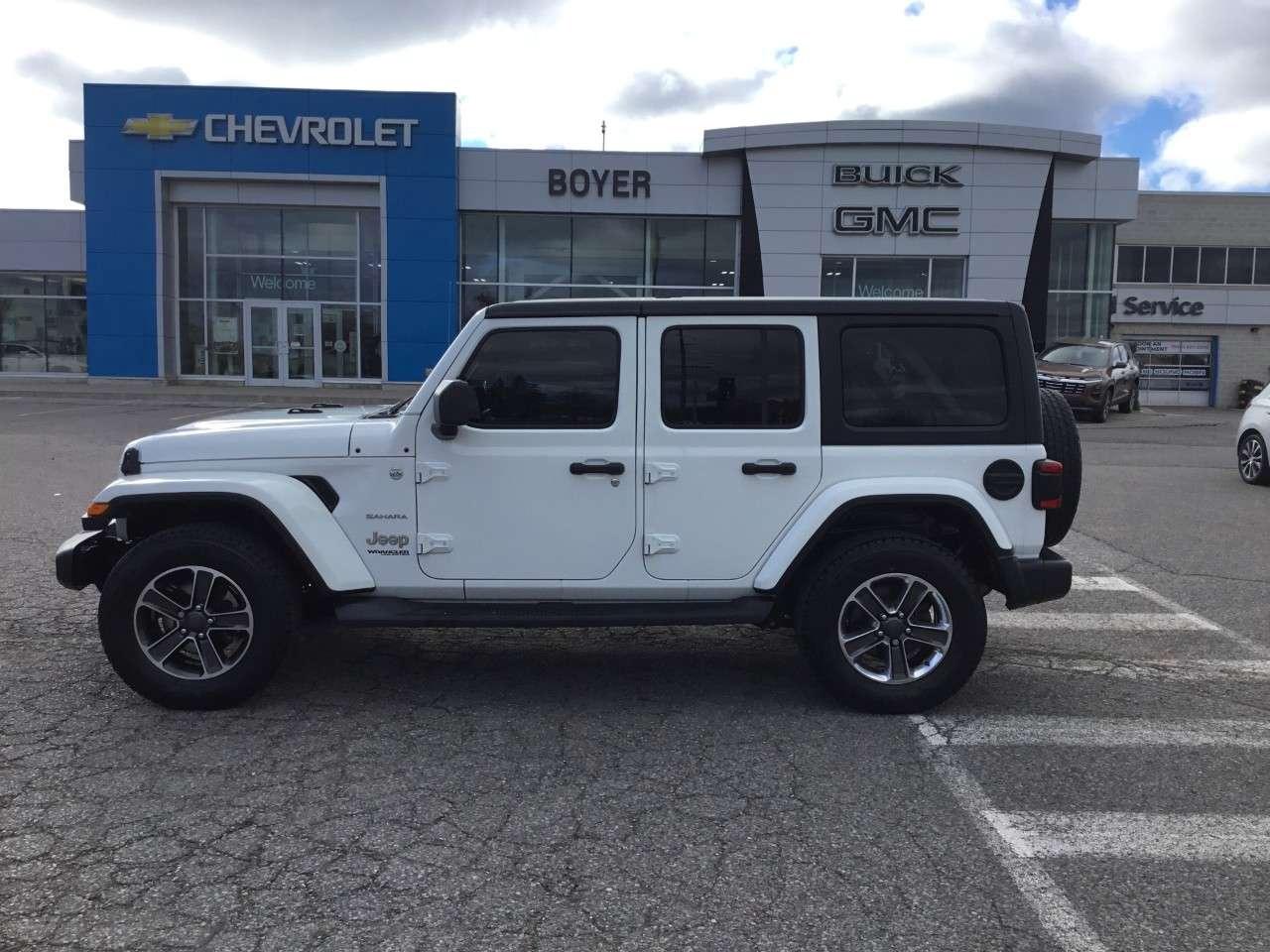2020 Jeep Wrangler SAHARA 4X4 Photo1