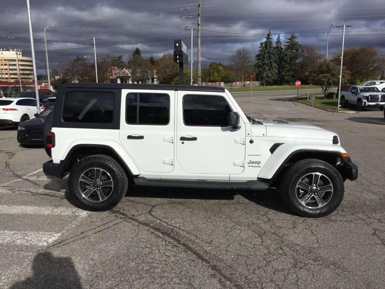 2020 Jeep Wrangler SAHARA 4X4 Photo