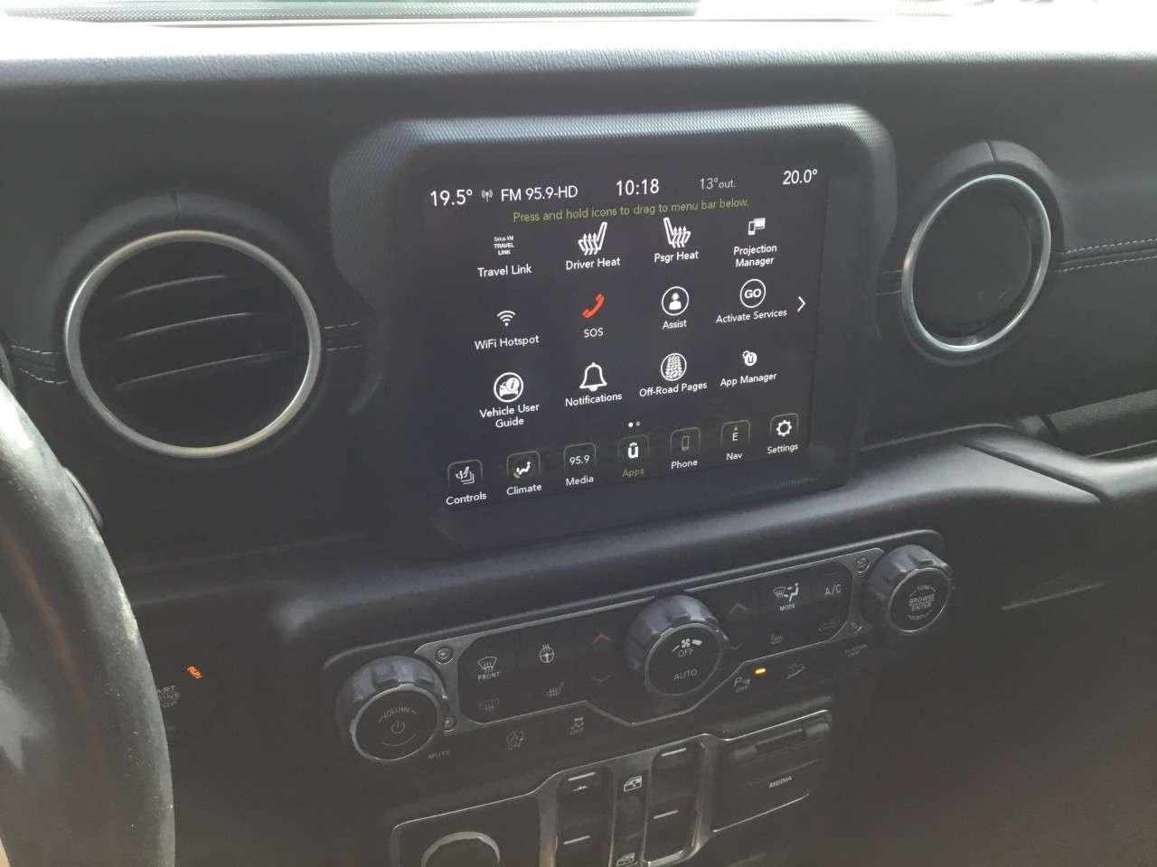 2020 Jeep Wrangler SAHARA 4X4 Photo