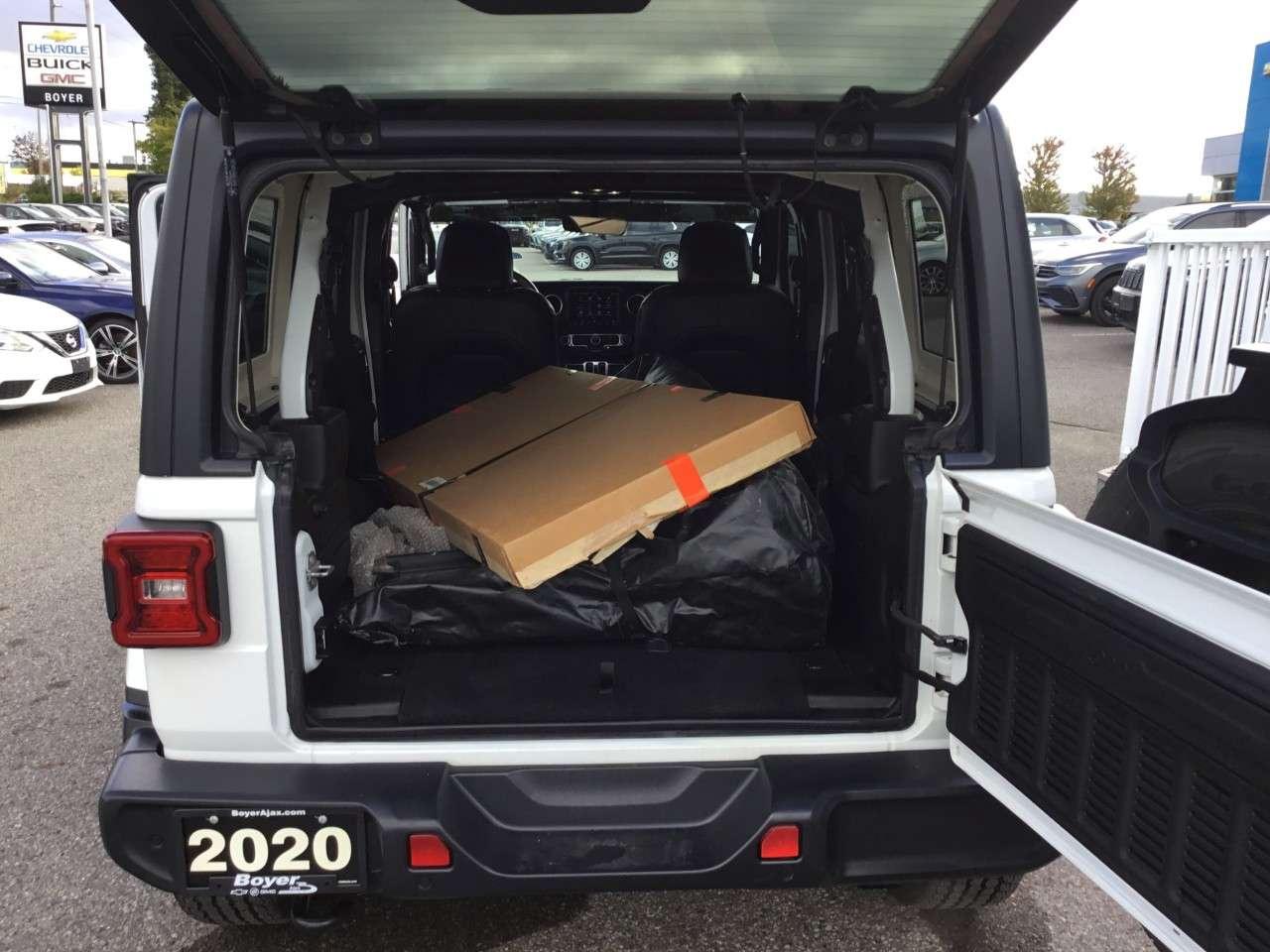 2020 Jeep Wrangler SAHARA 4X4 Photo