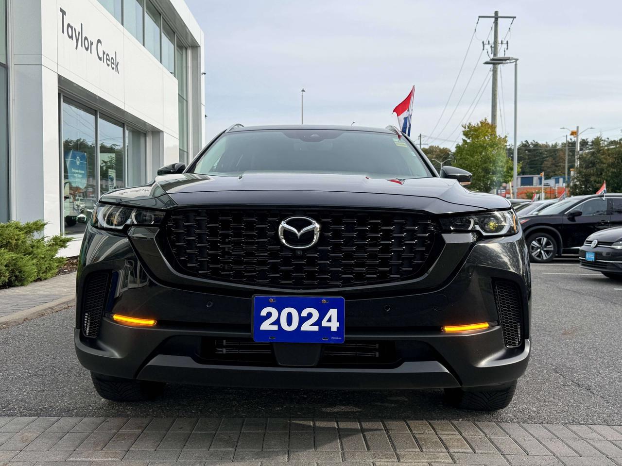 2024 Mazda CX-50 GT Photo