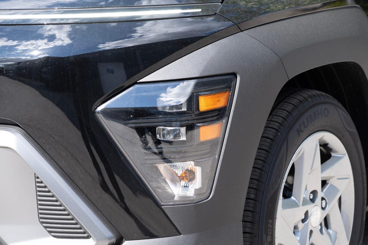 2027 Hyundai KONA 2.0L Essential AWD Photo