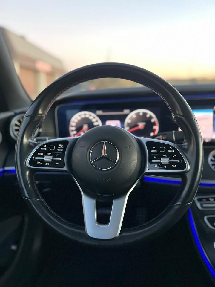 2020 Mercedes-Benz E-Class 450 4MATIC Coupe AMG Package | No Accident Photo